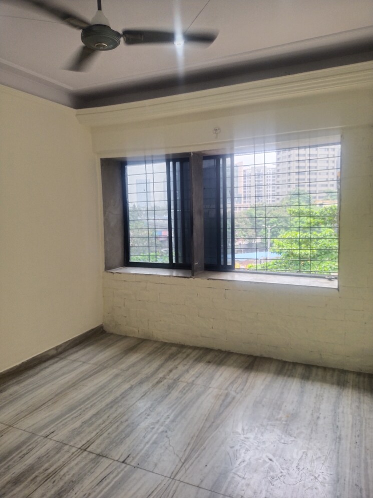 Room, satara-chs 1 Bedroom 500 Sq.Ft. Apartment In Chunabhatti Mumbai 8714749