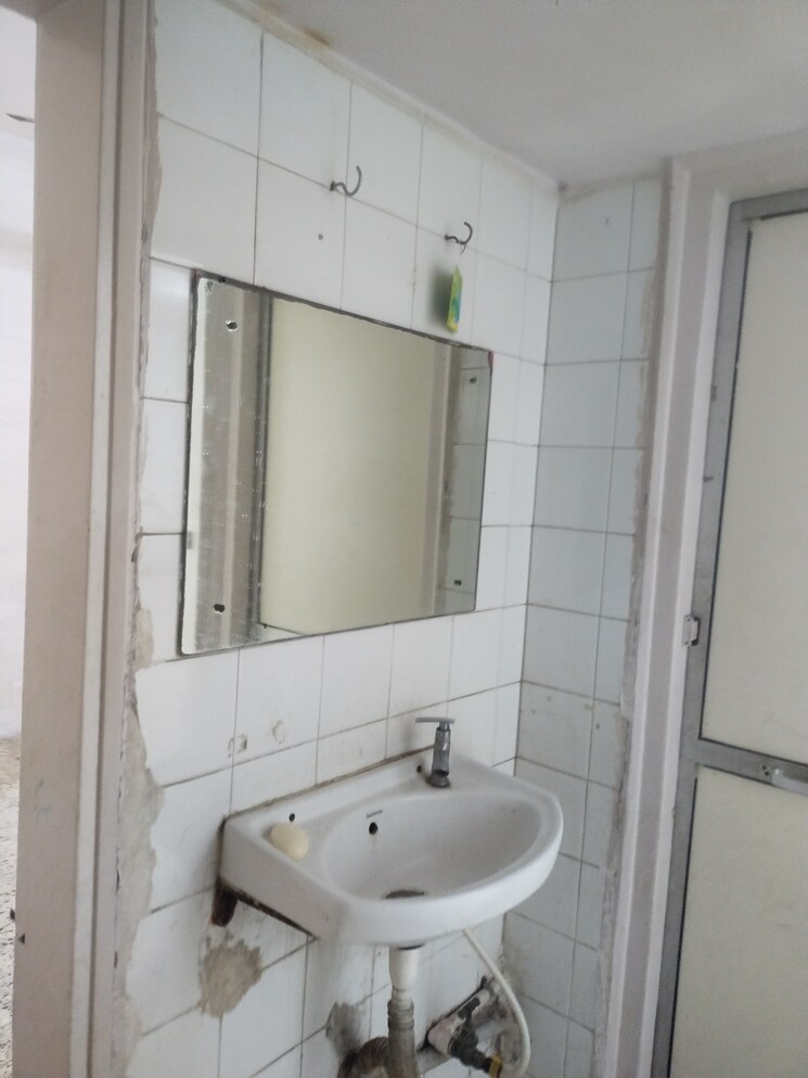 Bathroom, best-chs 1 Bedroom 500 Sq.Ft. Apartment In Kurla Mumbai 8714753