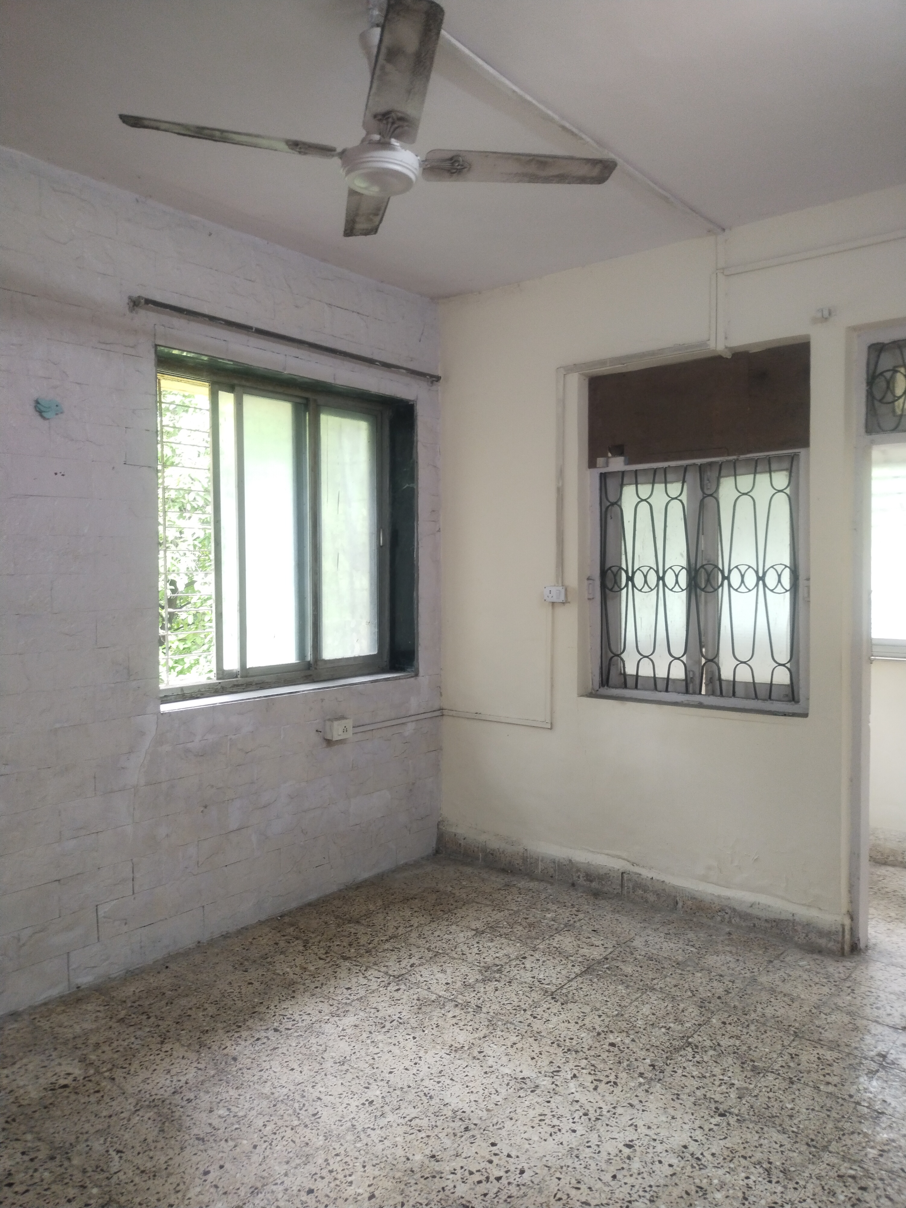 1 BHK + Study Room 500 Sq.Ft. Apartment in Best CHS