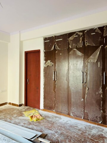 Bedroom in 3 BHK Apartment at Amrapali Crystal Homes, Sector 76 – for Rent