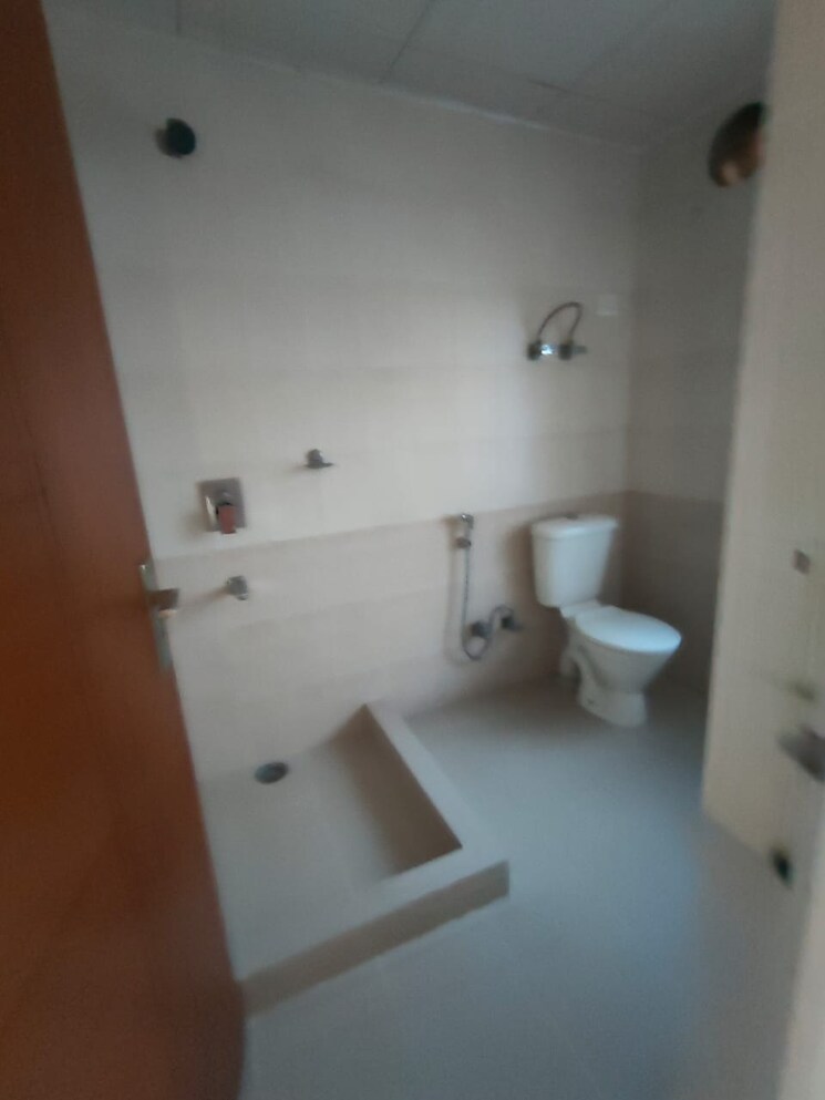 Bathroom, saket 3 Bedroom 2200 Sq.Ft. Builder Floor In Saket Delhi 8714776