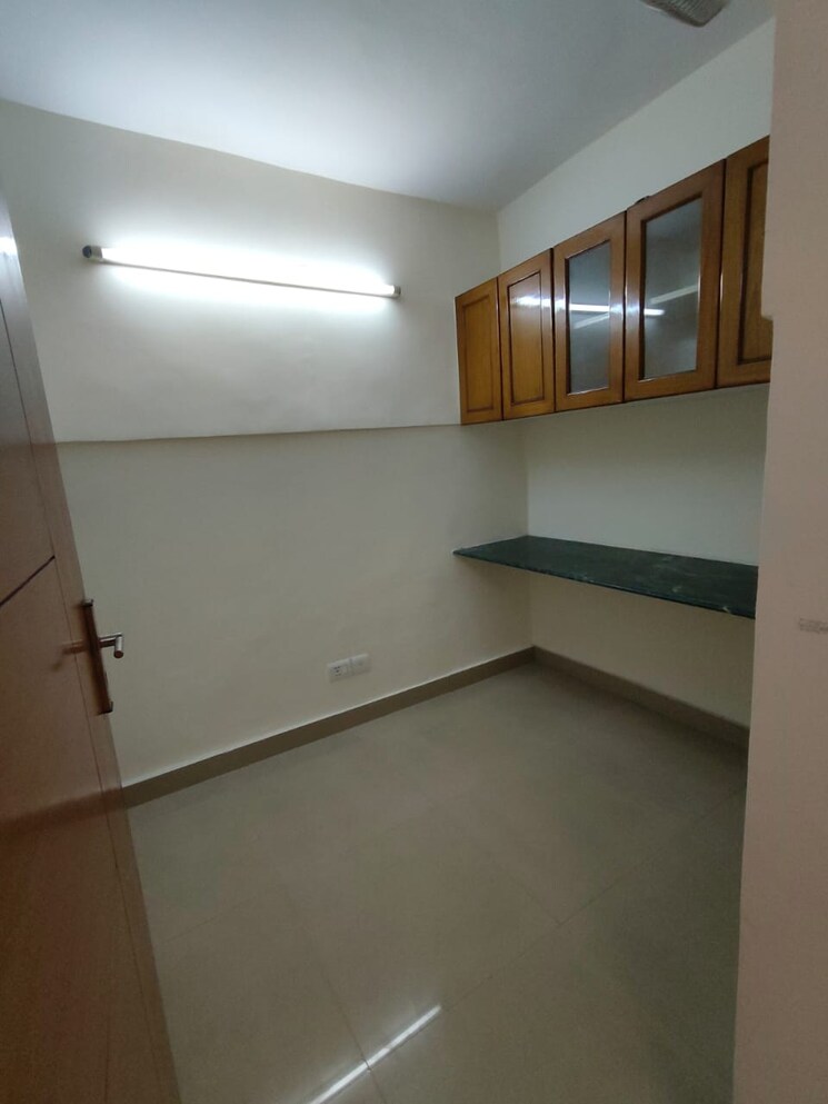 Room, saket 3 Bedroom 2200 Sq.Ft. Builder Floor In Saket Delhi 8714776