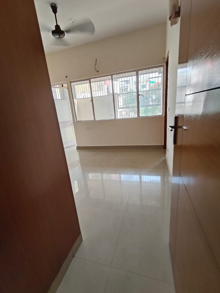 Bathroom, saket 3 Bedroom 2200 Sq.Ft. Builder Floor In Saket Delhi 8714776