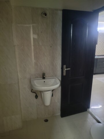 Master Bedroom in 3 BHK Apartment at Amrapali Crystal Homes, Sector 76 – for Rent