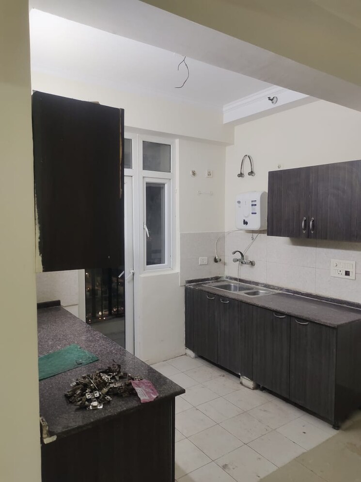 Kitchen, amrapali-crystal-homes 3 Bedroom 1375 Sq.Ft. Apartment In Sector 76 Noida 8714777