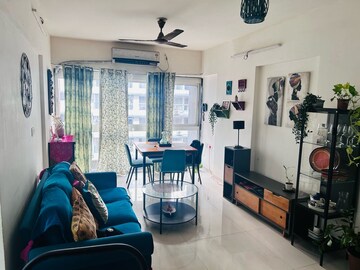 Master Bedroom in 2 BHK Apartment at Rite Skyluxe, Chembur – for Rent