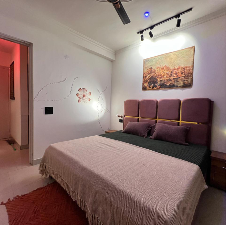 Room, saket-court-residential-complex 2 Bedroom 1000 Sq.Ft. Builder Floor In Pushp Vihar Delhi 8714795