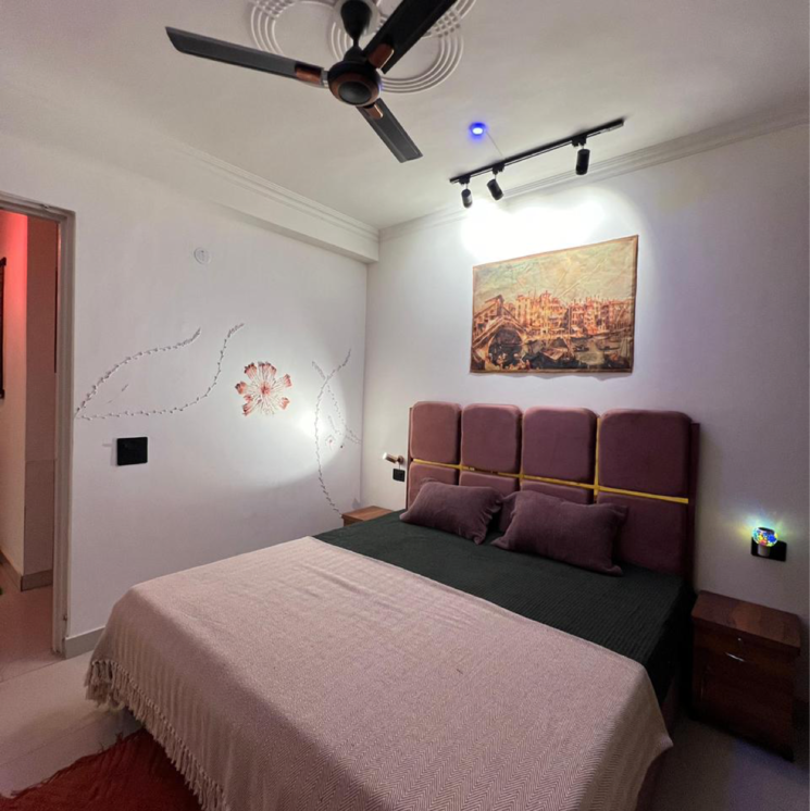 Room, saket-court-residential-complex 2 Bedroom 1000 Sq.Ft. Builder Floor In Pushp Vihar Delhi 8714795