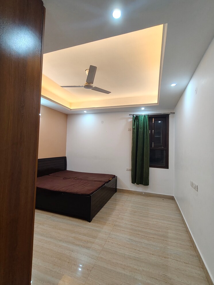 Room, saket 2 Bedroom 80 Sq.Yd. Builder Floor In Saket Delhi 8714798