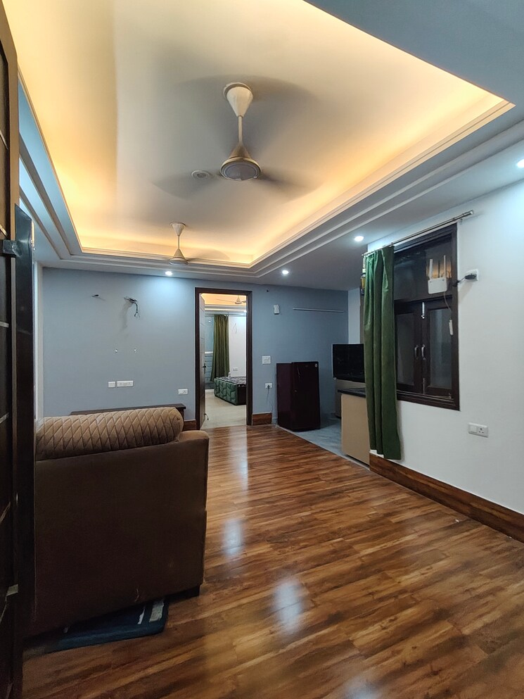Room, saket 2 Bedroom 80 Sq.Yd. Builder Floor In Saket Delhi 8714798