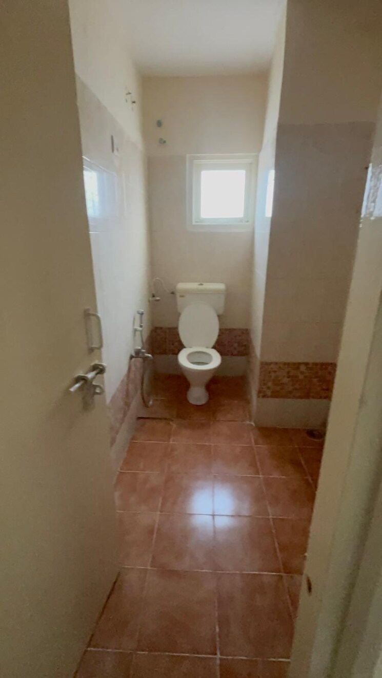 Bathroom, greenwood-apartment 3.5 Bedroom 1750 Sq.Ft. Apartment In Gomti Nagar Lucknow 8714824