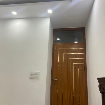 Furnished Amenities in 2 BHK Builder Floor at Malviya Nagar – for Sale