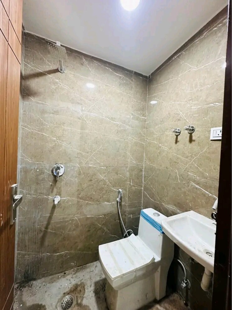 Bathroom, saket 1 Bedroom 450 Sq.Ft. Builder Floor In Saket Delhi 8714851