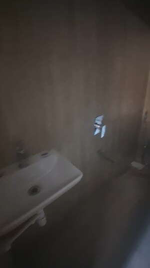 Bathroom in 1 BHK Apartment at Santacruz East – for Sale