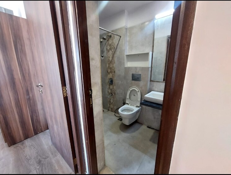Bathroom, omkar-ananta 2 Bedroom 753 Sq.Ft. Apartment In Goregaon East Mumbai 8714886