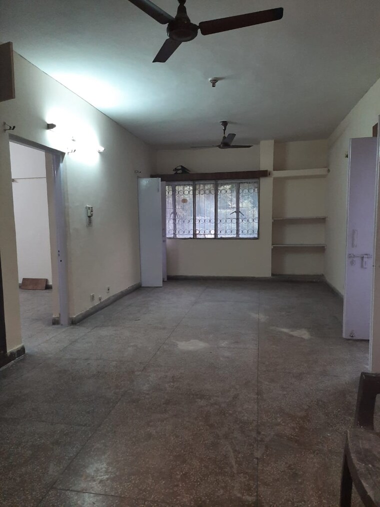 Room, sarita-vihar-pocket-j-rwa 2 Bedroom 929 Sq.Ft. Apartment In Sarita Vihar Delhi 8714887
