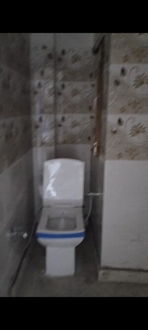 Bathroom in 1 BHK Builder Floor at New Ashok Nagar – for Sale