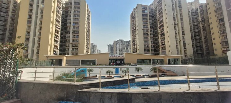 Exterior View, prateek-laurel 2 Bedroom 950 Sq.Ft. Apartment In Sector 120 Noida 8714903