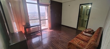 Room in 2 BHK Apartment at Prateek Laurel, Sector 120 – for Sale