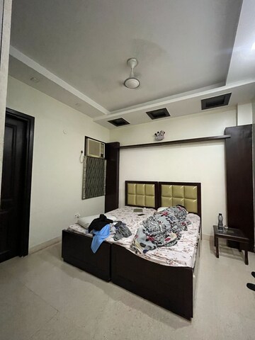 Bedroom in 2.5 BHK Apartment at Madhur Apartment, Paschim Vihar – for Rent