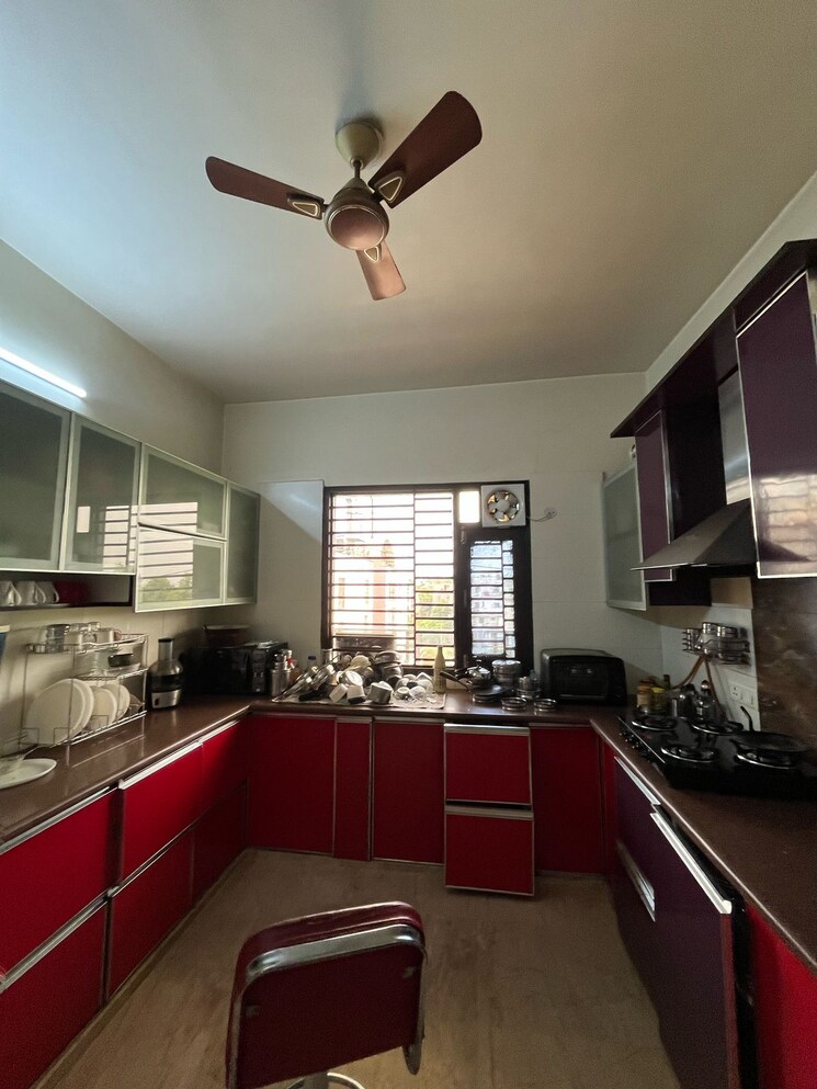 Kitchen, madhur-apartment 2.5 Bedroom 1000 Sq.Ft. Apartment In Paschim Vihar Delhi 8714908