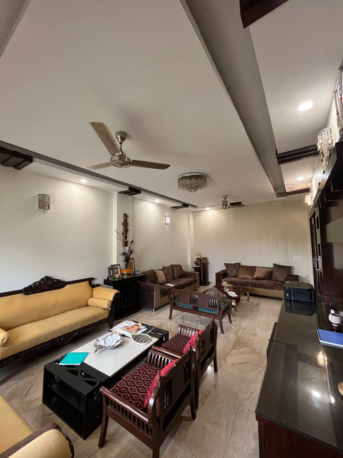 2.5 BHK + Pooja Room Apartment For Rent in Madhur Apartment