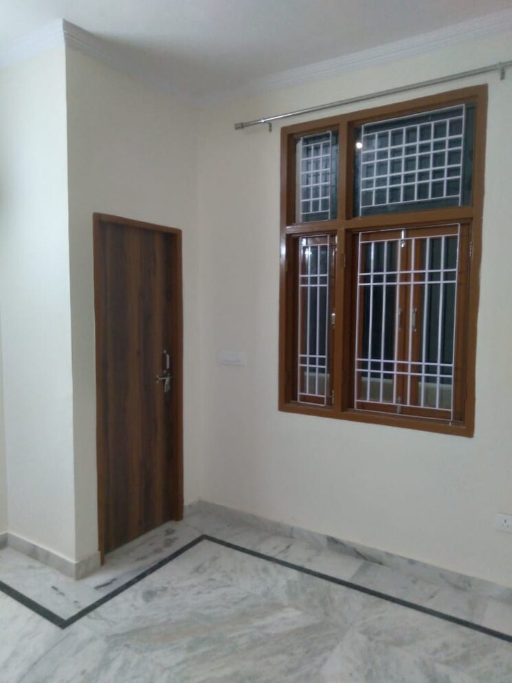 Room, rwa-apartments-sector-71 2 Bedroom 850 Sq.Ft. Independent House In Sector 71 Noida 8714912