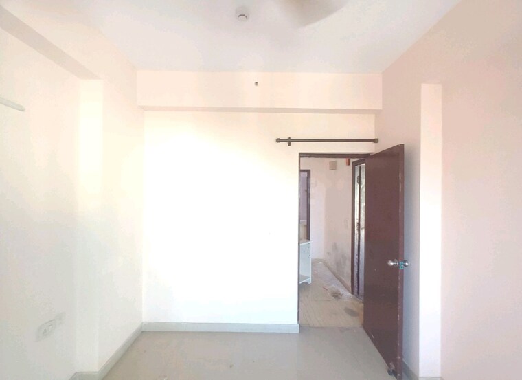 Room, mahagun-moderne 2 Bedroom 1250 Sq.Ft. Apartment In Sector 78 Noida 8714911