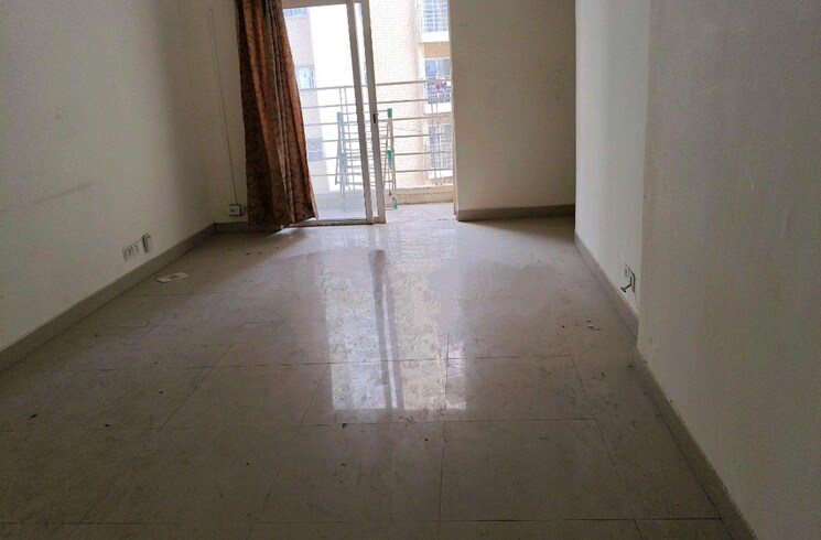 Room, paras-tierea 3 Bedroom 1365 Sq.Ft. Apartment In Sector 137 Noida 8714917