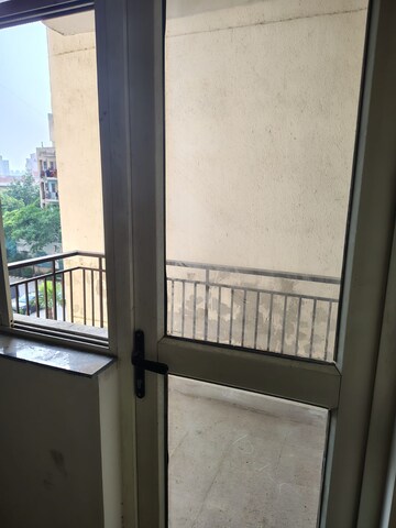Balcony in 2.5 BHK Apartment at Imperia Esfera, Sector 37c – for Rent