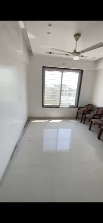 Room in 3 BHK Apartment at Bhujbal Township, Kothrud – for Rent