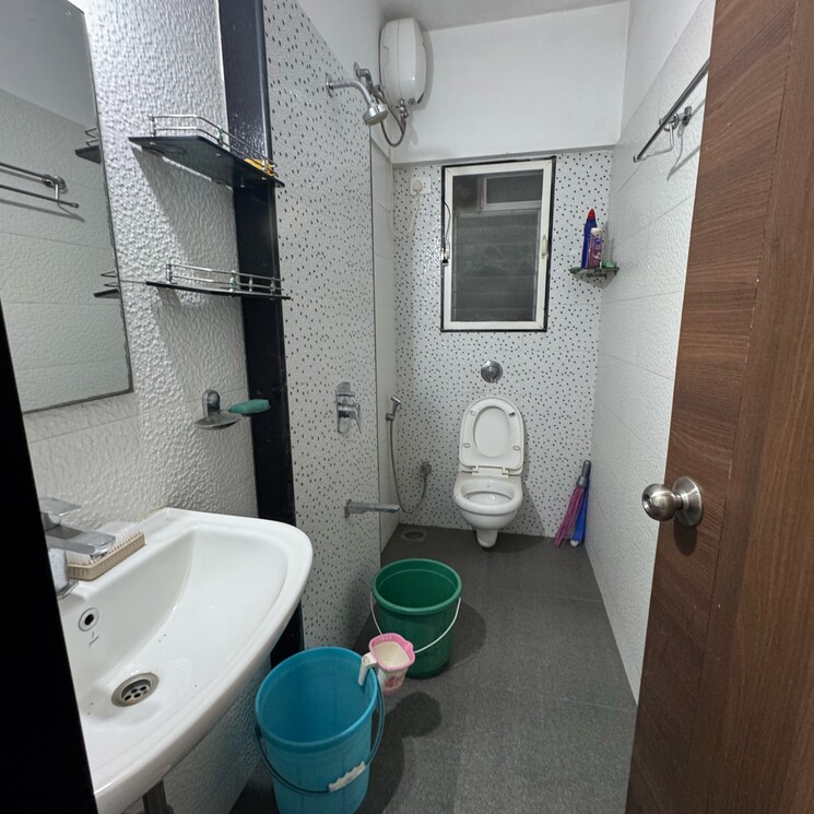 Bathroom, bhandup west 2 Bedroom 788 Sq.Ft. Apartment In Bhandup West Mumbai 8714932