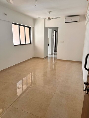 Room in 2 BHK Apartment at Lodha Lakeshore Greens, Dombivli East – for Rent