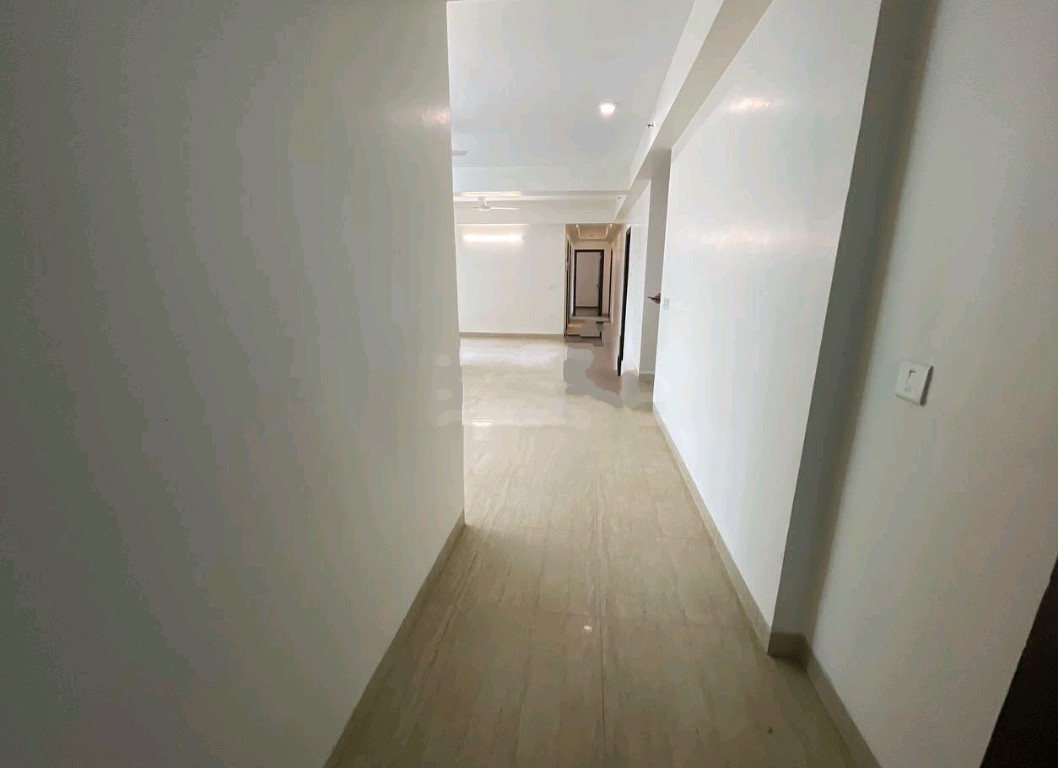 3 BHK Apartment For Sale in 3C Lotus Boulevard