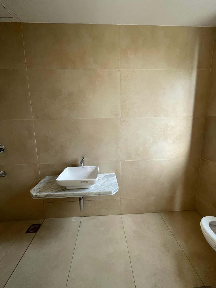 Bathroom, om-ganesh-chs-goregaon 2 Bedroom 845 Sq.Ft. Apartment In Goregaon East Mumbai 8714967