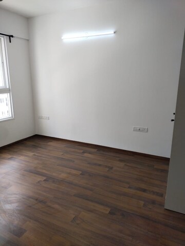 Room in 2 BHK Apartment at Godrej Aqua, International Airport Road – for Sale