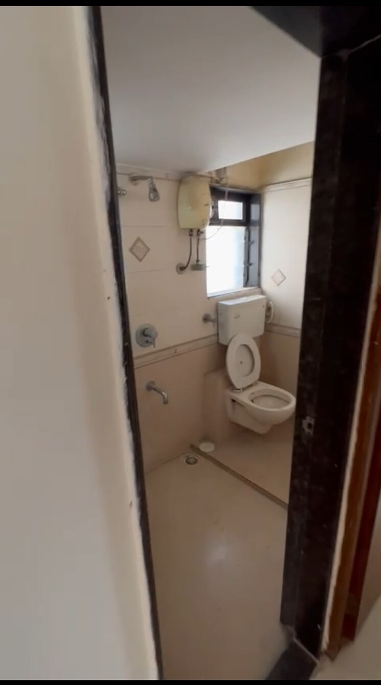 Bathroom, milan-alpine 2 Bedroom 650 Sq.Ft. Apartment In Andheri West Mumbai 8714986