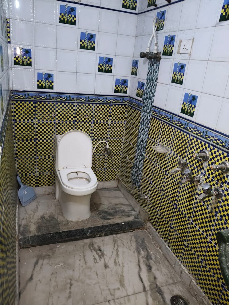 Bathroom, celestial-palace 2 Bedroom 950 Sq.Ft. Apartment In Pi Greater Noida Greater Noida 8714994