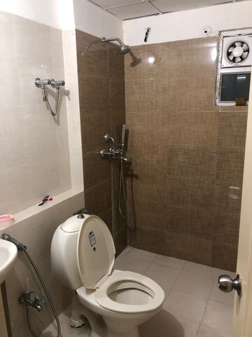 Bathroom in 3 BHK Apartment at Experion Capital, Gomti Nagar – for Rent
