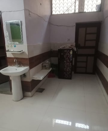 Living Room in 2 BHK Villa at Aliganj – for Rent