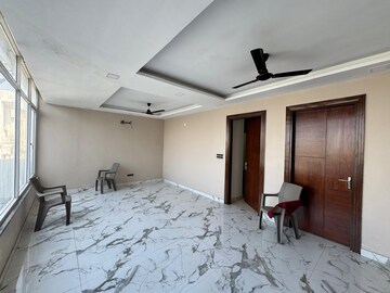 Bedroom in 2 BHK Apartment at RWA Apartments Sector 41, Sector 41 – for Rent