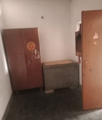 Room in 2 BHK Independent House at Aliganj – for Rent