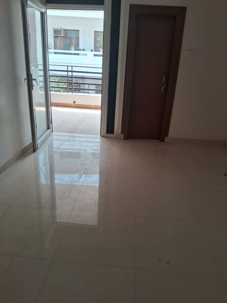 Room, eldeco-greens-apartment 1.5 Bedroom 800 Sq.Ft. Villa In Gomti Nagar Lucknow 8715070