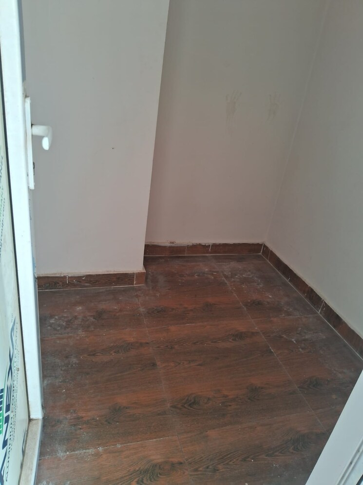 Room, eldeco-greens-apartment 1.5 Bedroom 800 Sq.Ft. Villa In Gomti Nagar Lucknow 8715070