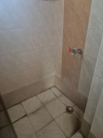 Bathroom in 1.5 BHK Apartment at Sector 10 Greater Noida – for Sale
