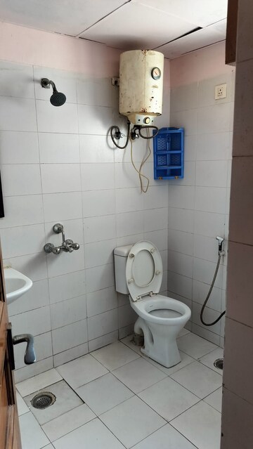 Bathroom in 3 BHK Apartment at Sector 84 – for Rent