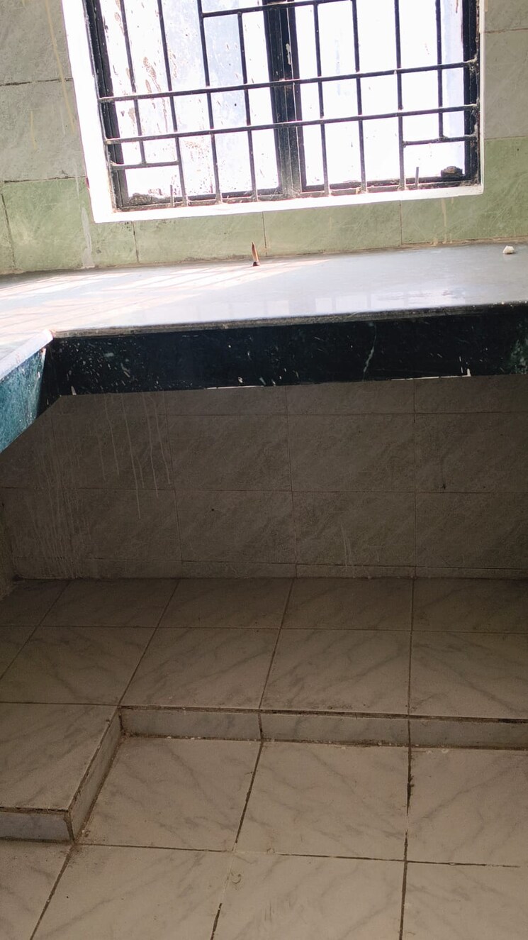 Balcony, sector 10 greater noida 1 Bedroom 375 Sq.Ft. Apartment In Sector 10 Greater Noida Greater Noida 8715122