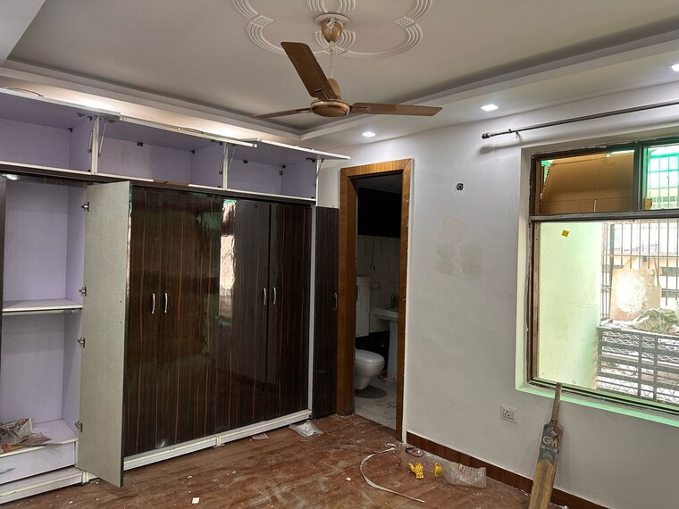 Room, green fields colony 3 Bedroom 1600 Sq.Ft. Builder Floor In Green Fields Colony Faridabad 8715128