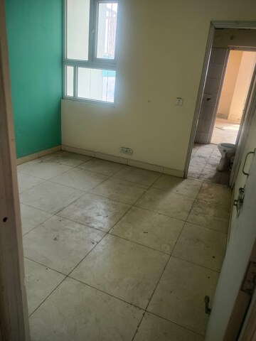 Room in 3 BHK Apartment at Value Meadows Vista, Raj Nagar Extension – for Sale