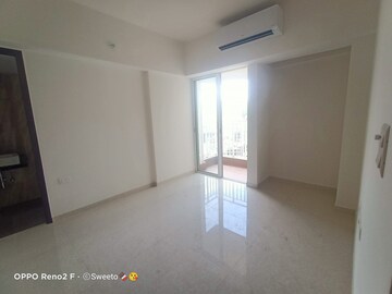 2 BHK Apartment For Sale in Lodha Amara, Kolshet Road